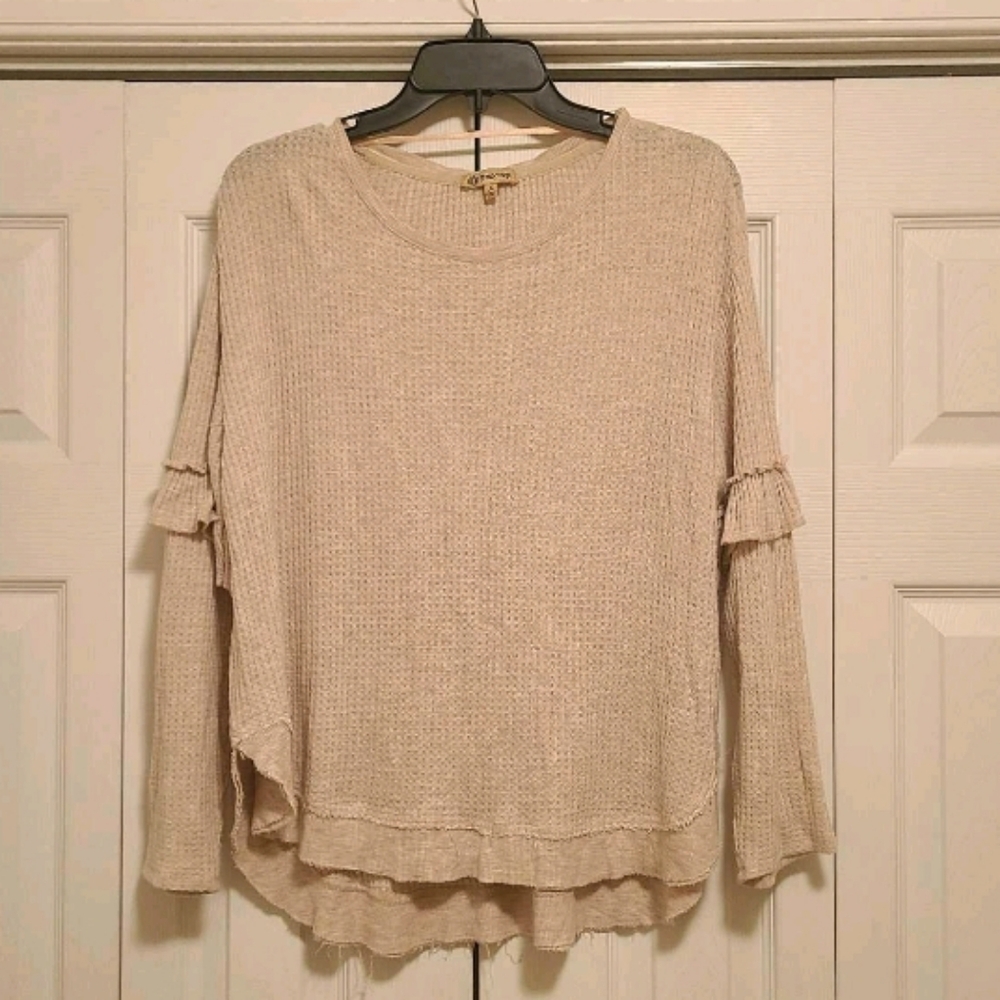 Democracy ruffle sleeved waffle knit sweater, large